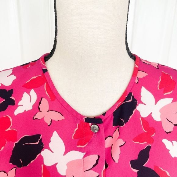 Ann Taylor Women's Pink Butterfly Button Up Short Sleeve Top Blouse Size XXSP - Picture 3 of 14